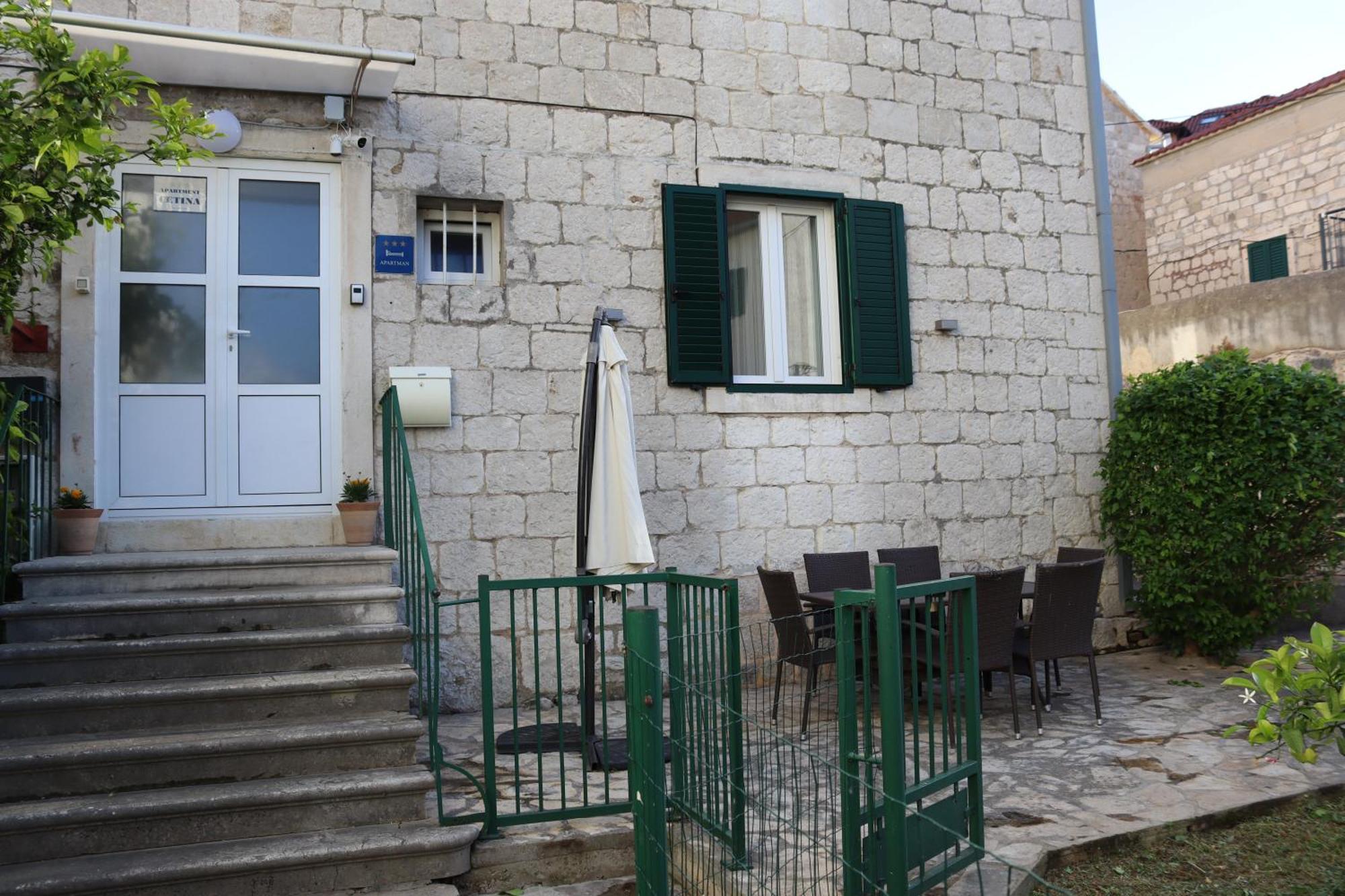 Cetina Apartment
